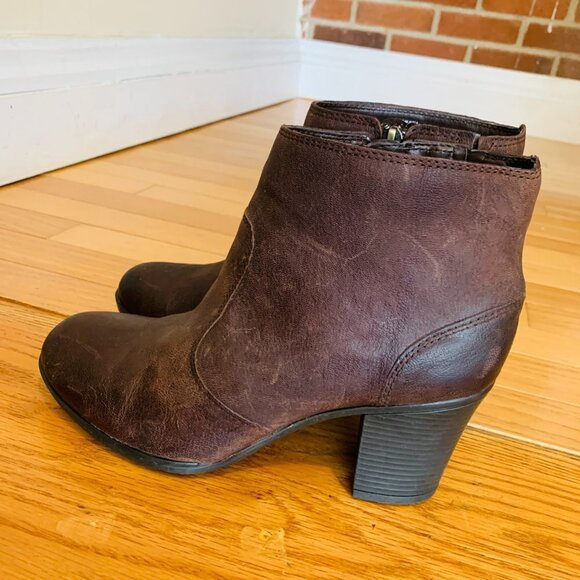 Women's ROCKPORT Brown Leather Zip Up Ankle Boots Booties Size 9 M - Picture 15 of 16